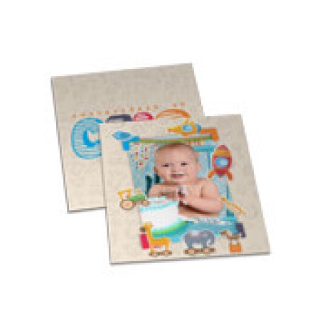 CONVITES BÁSICO COUCHÊ 300G LAMINAÇÃO HOLOGRÁFICA LAM HOLOGRÁFICA FRENTE E VERSO 50X50MM Colorido frente e verso - 45 un.