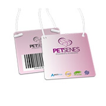 CREDENCIAIS COUCHÊ 300G VERNIZ UV TOTAL FRENTE COM CORDÃO OU CLIP JACARÉ 90X98MM Colorido frente e verso - 50 un.
