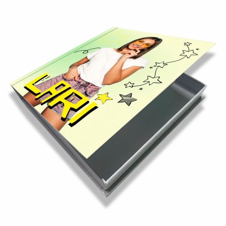 FOTO PRODUTOS FOTOLIVROS OU PHOTOBOOKS CAPA DURA CASE PARA PHOTOBOOKS 36 PÁGINAS 15X15CM Colorido frente - 1 un.