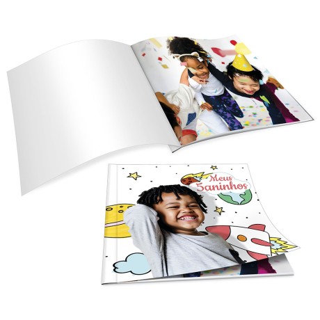 FOTOLIVROS OU PHOTOBOOKS SLIM 12 PÁGINAS 15X15 CM Colorido frente e verso - 1 un.