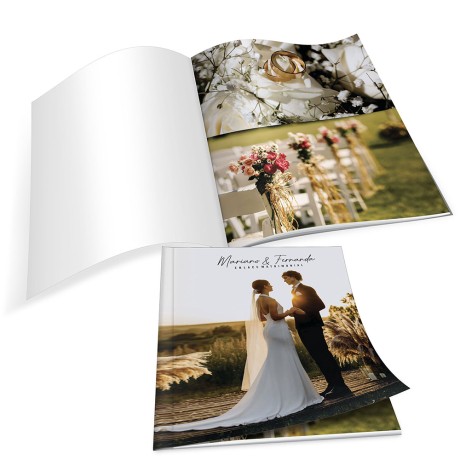 FOTOLIVROS OU PHOTOBOOKS SLIM 12 PÁGINAS 20X25 CM Colorido frente e verso - 1 un.