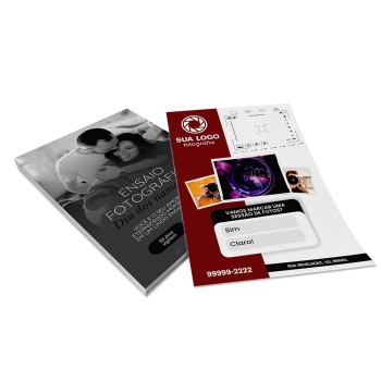 PANFLETOS, FLYERS E FOLHETOS COUCHÊ 150G SEM VERNIZ 300X200MM Colorido frente e preto e branco verso - 2500 un.