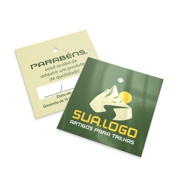 TAGS PADRÃO FURO COUCHÊ 250G VERNIZ UV TOTAL FRENTE 45X51MM Colorido frente e verso - 1000 un.