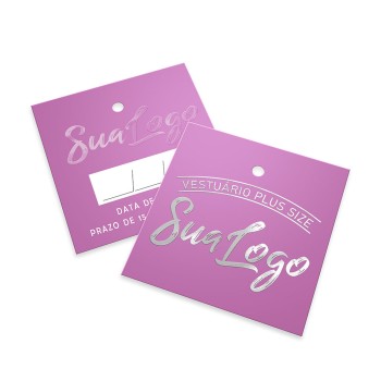 TAGS PADRÃO FURO COUCHÊ 300G LAM FOSCA E HOTSTAMPING 45X51MM Colorido frente e verso - 1000 un.
