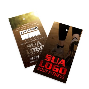 TAGS PADRÃO FURO COUCHÊ 300G LAM FOSCA E HOTSTAMPING 91X51MM Colorido frente e verso - 500 un.