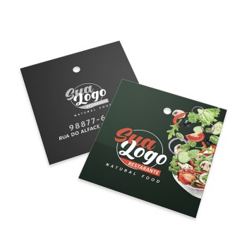 TAGS TAGS PADRÃO FURO COUCHÊ 300G SEM LAMINAÇÃO E SEM VERNIZ SEM VERNIZ 45X51MM Colorido frente e preto e branco verso - 50 un.