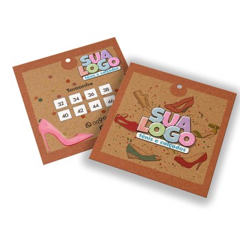 TAGS TAGS PADRÃO FURO KRAFT 250G SEM LAMINAÇÃO E SEM VERNIZ SEM VERNIZ COM TINTA BRANCA 91X102MM