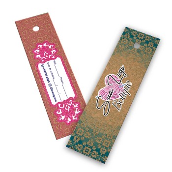 TAGS TAGS PADRÃO FURO KRAFT 250G SEM LAMINAÇÃO E SEM VERNIZ SEM VERNIZ COM TINTA BRANCA 91X25MM