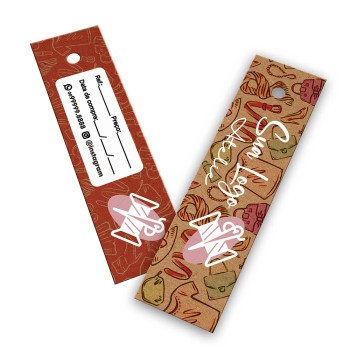 TAGS TAGS PADRÃO FURO KRAFT 250G SEM LAMINAÇÃO E SEM VERNIZ SEM VERNIZ COM TINTA BRANCA 91X25MM Colorido frente e verso - 500 un.