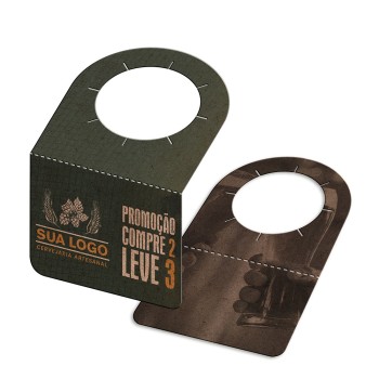 TAGS TAGS PARA GARRAFA KRAFT 250G SEM LAMINAÇÃO E SEM VERNIZ SEM VERNIZ 91X102MM Colorido frente e preto e branco verso - 50 un.